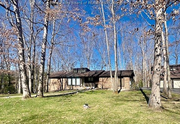 3rd image of 1 Pheasant Ln