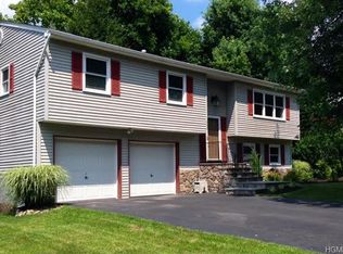 342 Shelly Rd, New Windsor, NY 12553