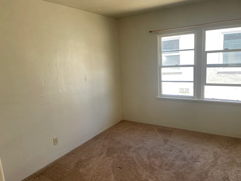 133 Clay St — Photo 5