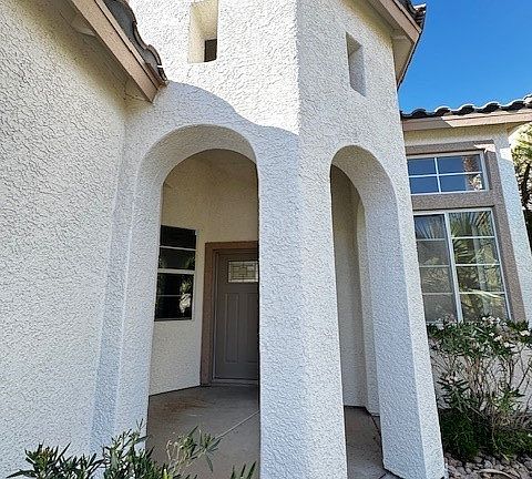5th image of 570 Curtin Ct