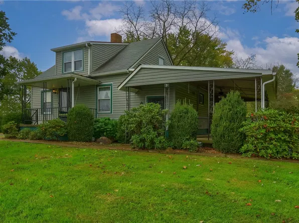 629 Lancaster Rd, Fombell, PA 16123
