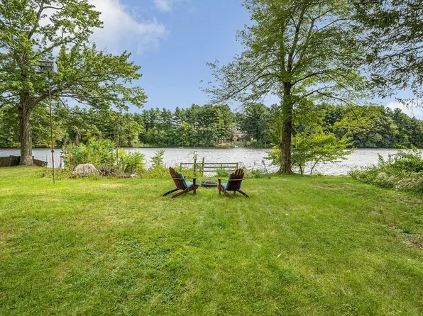 82 Lake Ave, Leicester, MA 01524