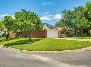 1416 Westbriar Dr, Weatherford, TX 76086