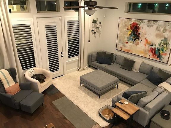 4th image of 744 N Shepherd Dr