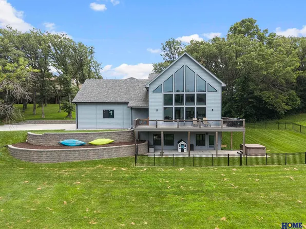 2607 Cedar Ct, Plattsmouth, NE 68048