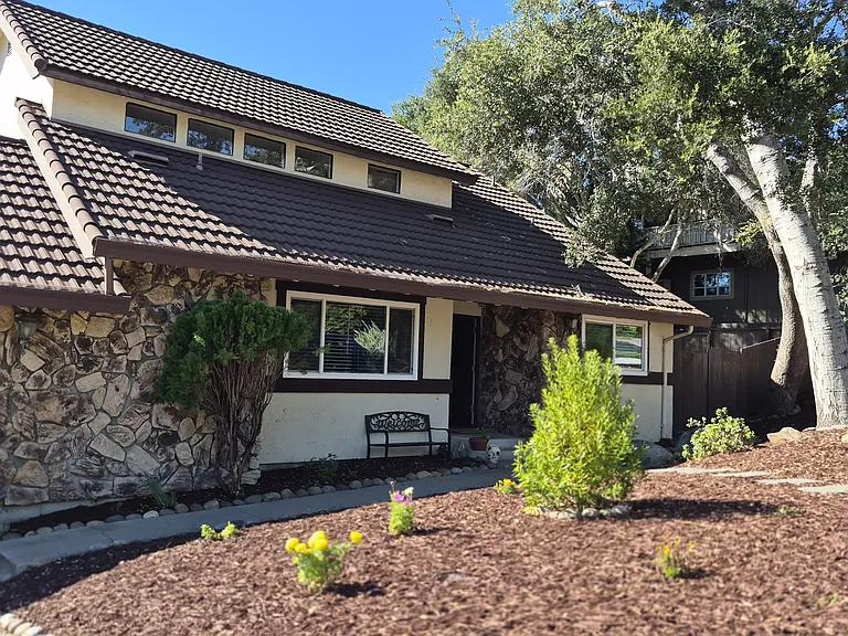 195 Oak Creek Blvd — Photo 2