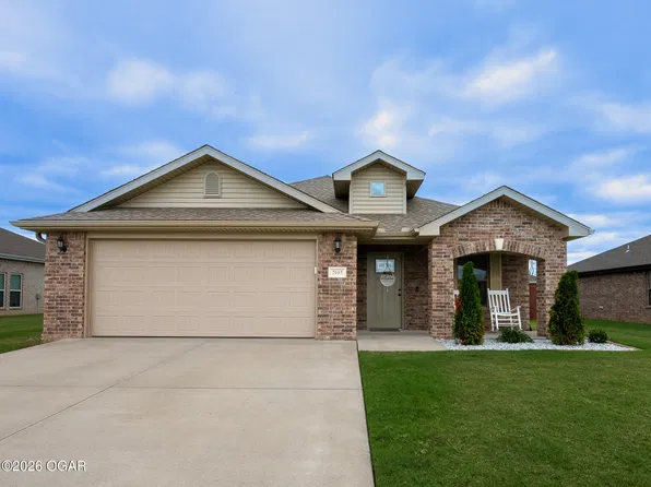 2015 Bogey Ln, Neosho, MO 64850