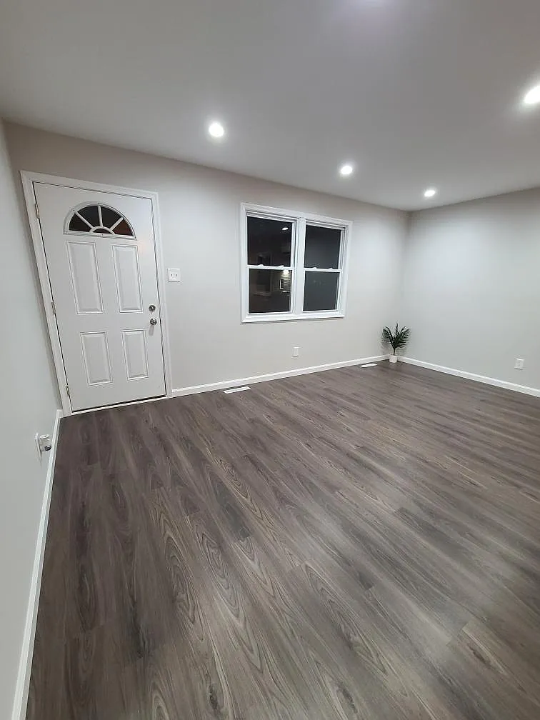 3 bed, 863 sqft, $2,900 — Photo 3
