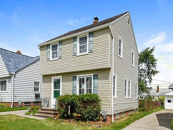 3rd image of 5614 Laverne Ave