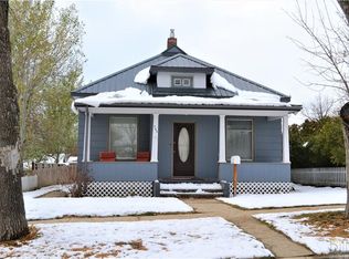 409 3rd St W, Roundup, MT 59072