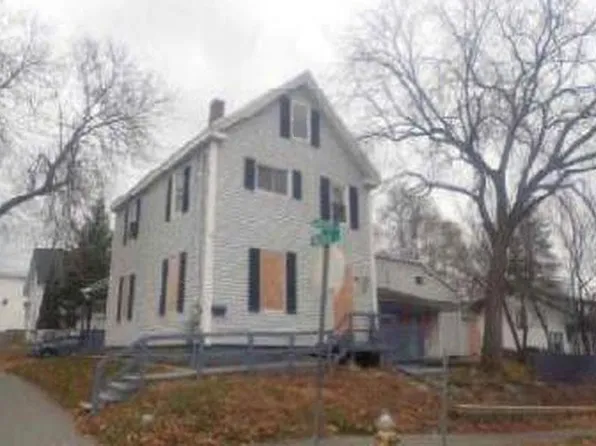 194 Warren St, Bangor, ME 04401