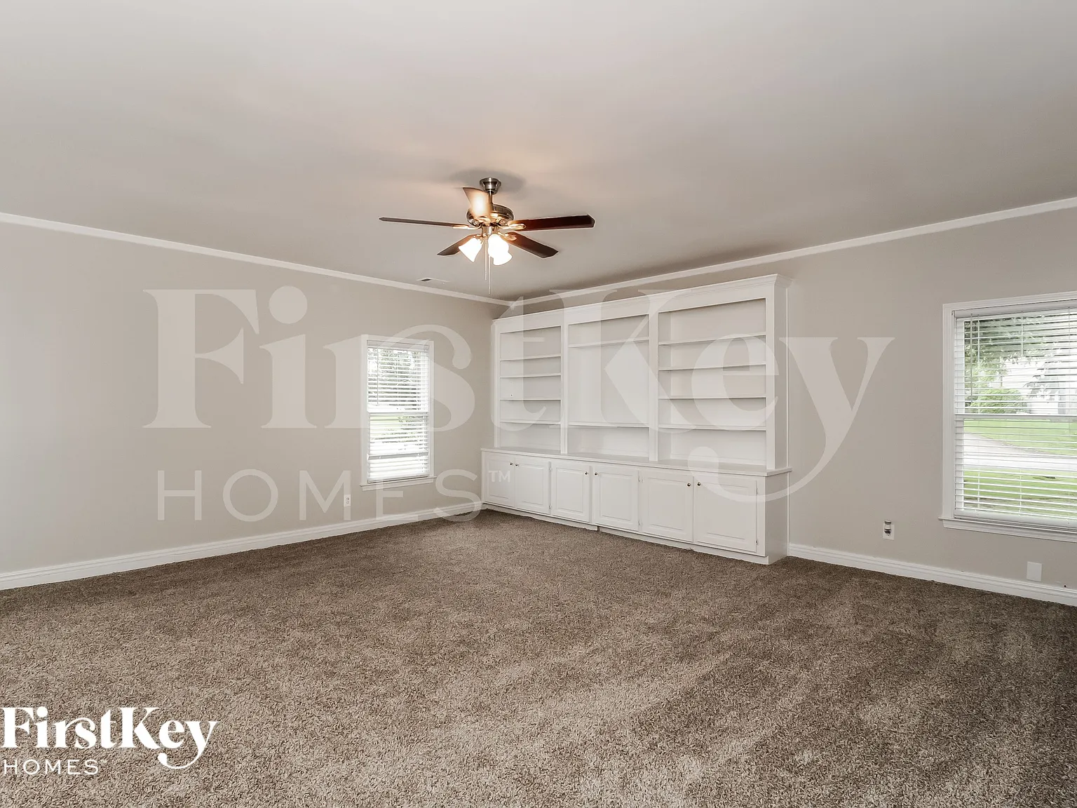 5 bed, 3.0 bath, 1854 sqft, $2,220 — Photo 2