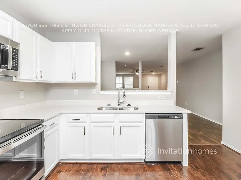 1412 Krista Dr — Photo 7