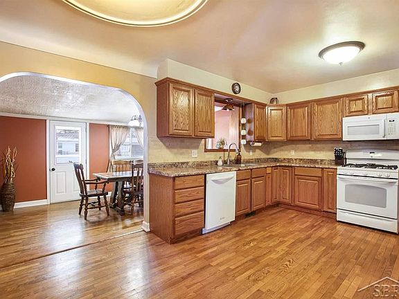 5th image of 6311 Thistle Dr