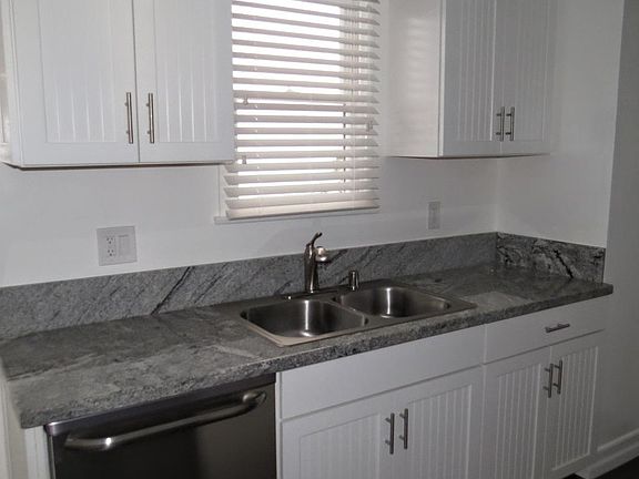 5th image of 1453 Harvard St APT C