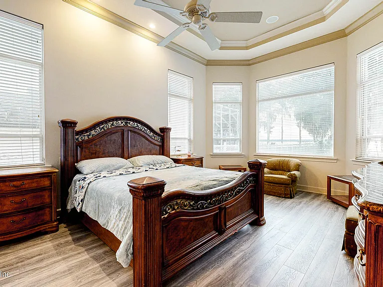 5549 Steamboat Rd — Photo 28