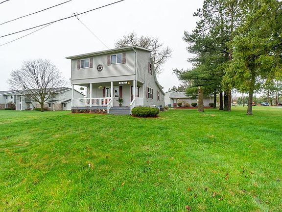 4th image of 1240 Nantasket St