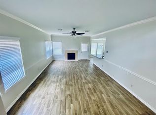 14826 Hollydale Dr, Houston, TX 77062