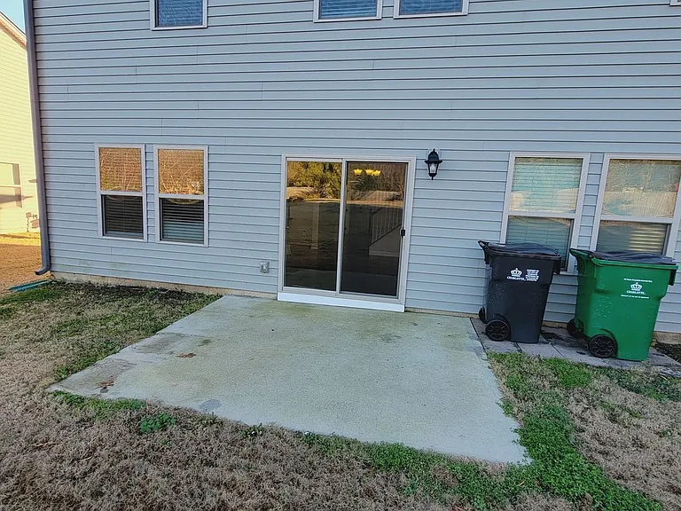 4637 Collingham Dr — Photo 25