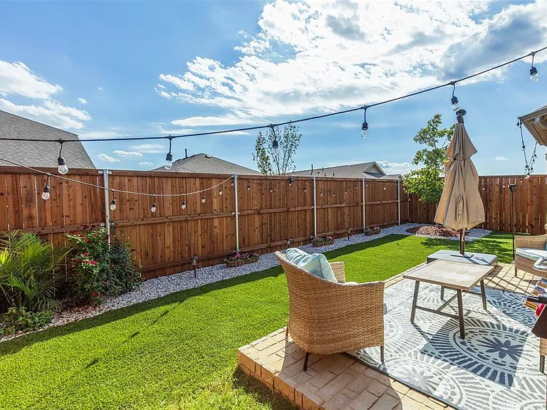 14132 Calderwood St — Photo 12