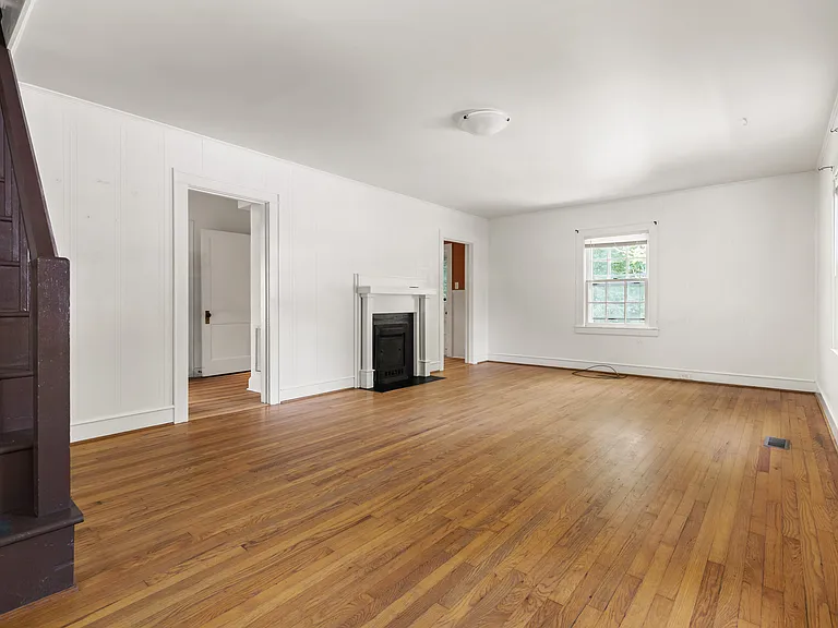 1806 Green St — Photo 7