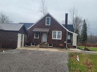 21504 Blooming Valley Rd, Meadville, PA 16335