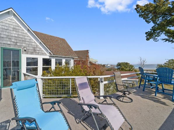 102 Gibbs Circle, Beaufort, NC 28516