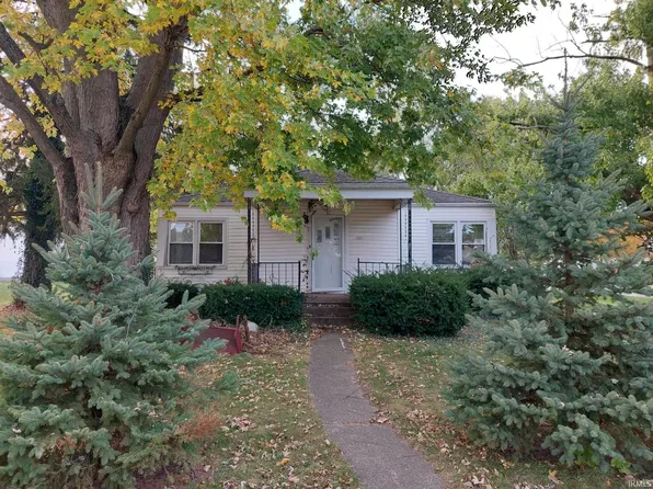701 S Davis St, Brookston, IN 47923