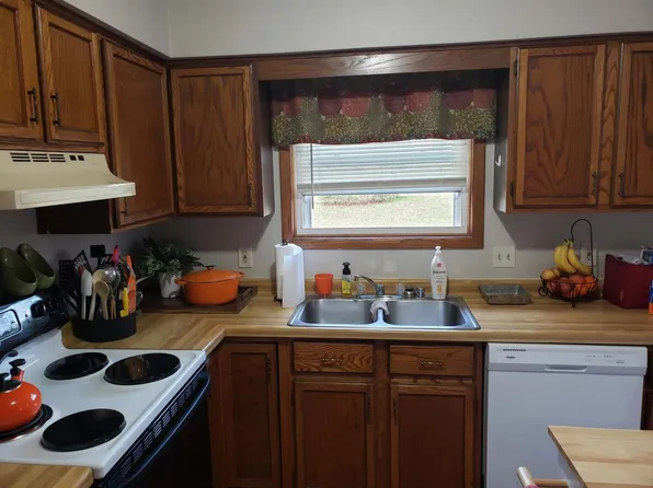 1126-1128 Sausalito Dr, 1126-1128 Sausalito Dr, Waunakee, WI 53597