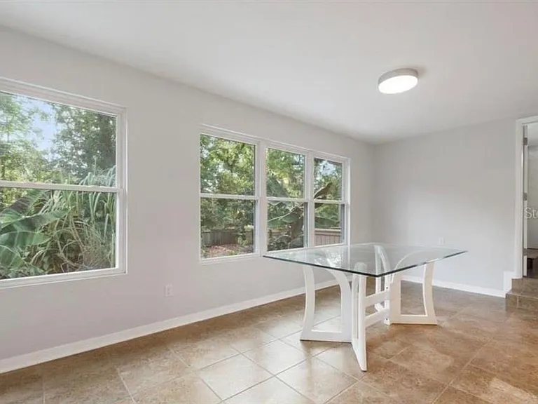 10744 Creek Dr — Photo 5