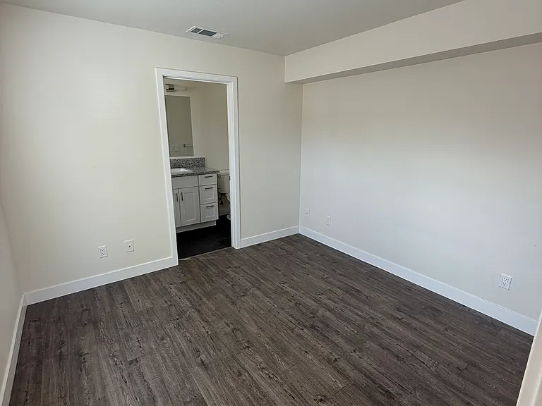 7298 Santa Ysabel Ave #6 — Photo 20