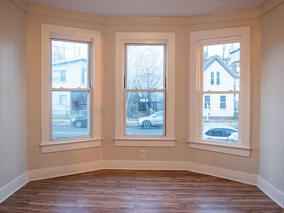 5th image of 46-48 Henry St #1R