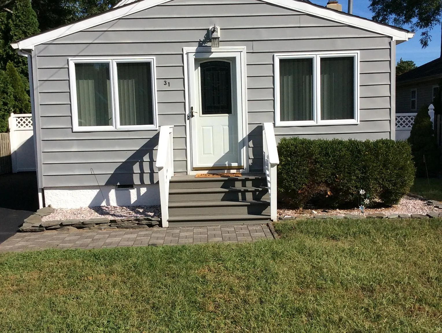 2 bed, 800 sqft, $2,200 — Photo 2
