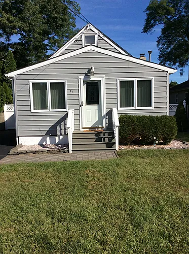 31 W Arverne Ave Photo 1 31 W Arverne Ave Photo 1