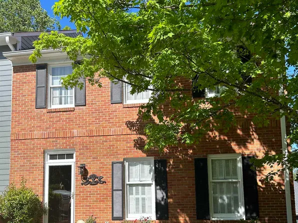 33 The Falls Dr, Vestavia, AL 35216