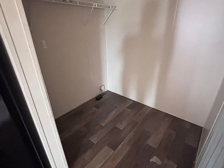 254 Amanda Ln — Photo 4
