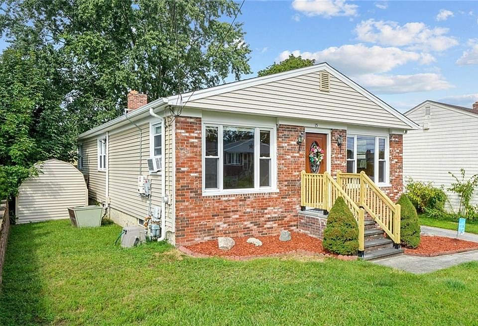 1st image of 15 Ambrose St