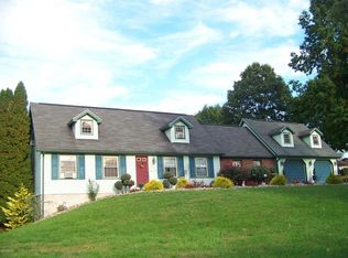 129 Blossom Hill Rd, Northumberland, PA 17857