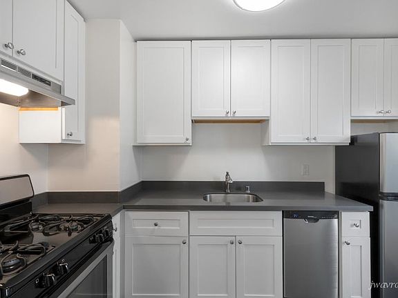 2nd image of 80 Terra Vista Ave #7O4