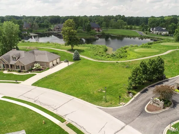305 Forest Oaks Dr, Caseyville, IL 62232