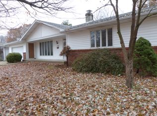 1140 S Plaza Ave, Springfield, MO 65804