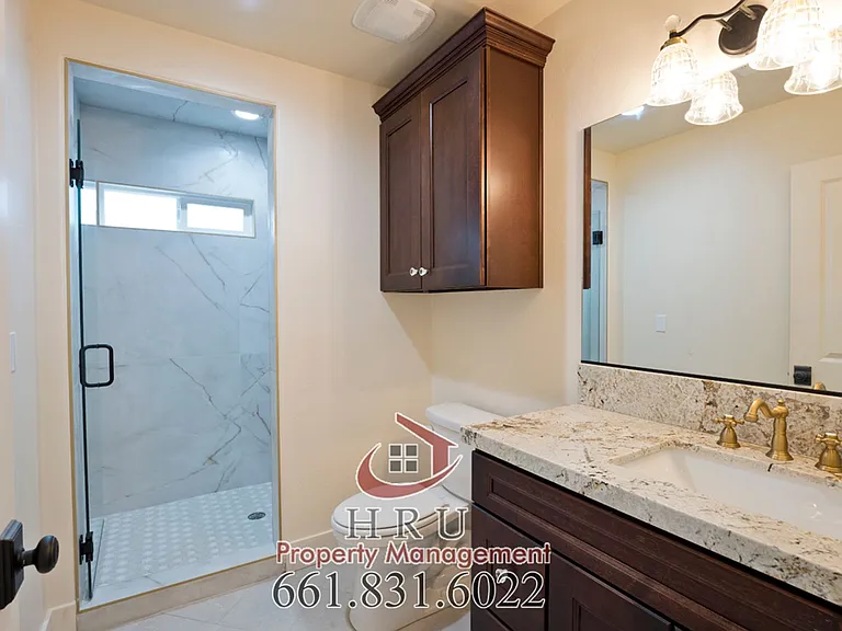 1821 Lacey St — Photo 6