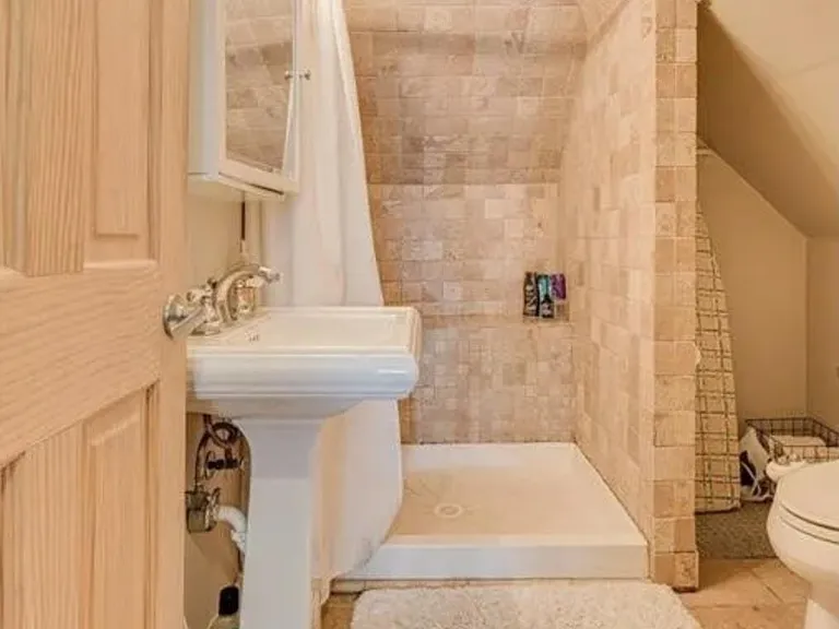 1539 Washington St NE #2 — Photo 8