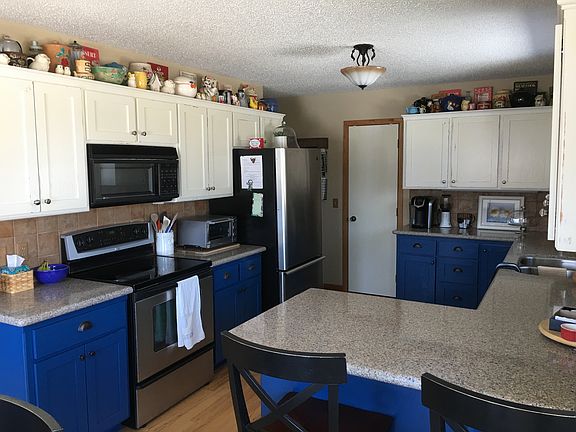3rd image of 739 305th Ave NW