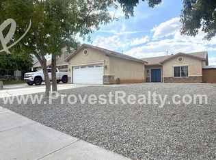 13532 Boulder Ln, Victorville, CA 92392