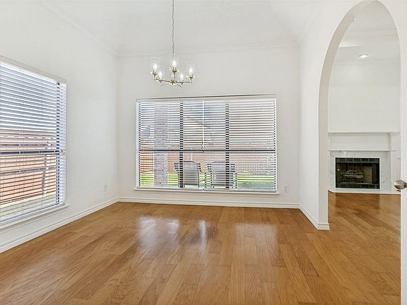 3rd image of 703 Rams Ct