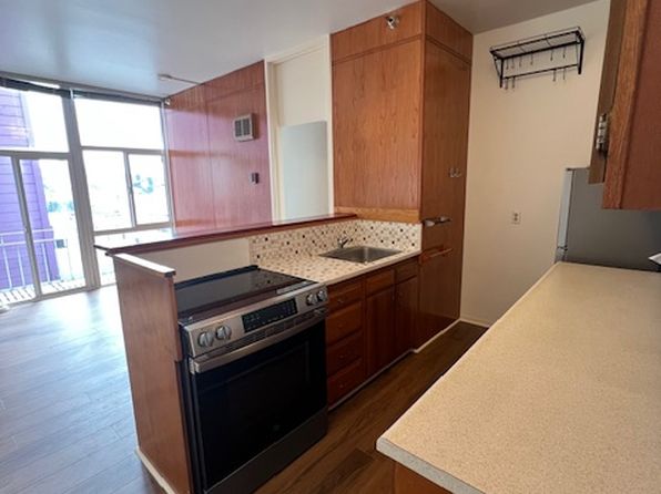 4-14 Windsor Pl