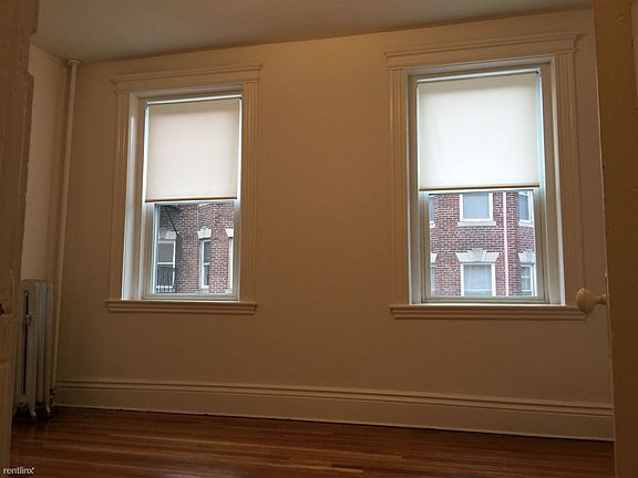 116 Warren #18,19 003