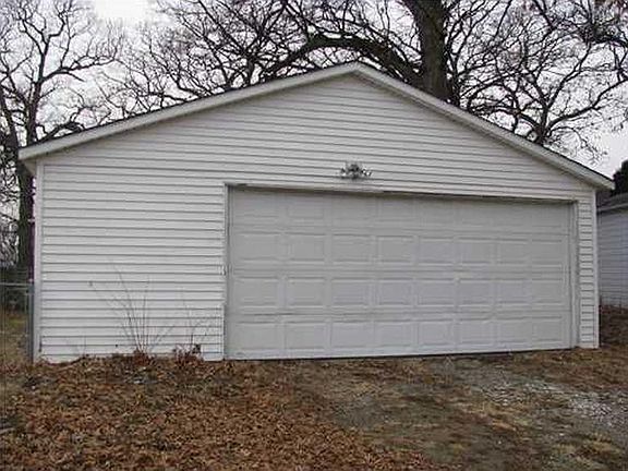 2 Stall Garage