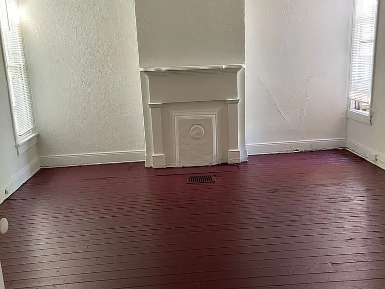 118 S Pine St — Photo 18
